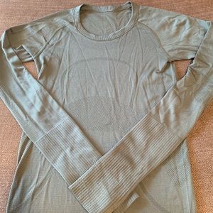LULULEMON RUN SWIFTLY TECH TOP